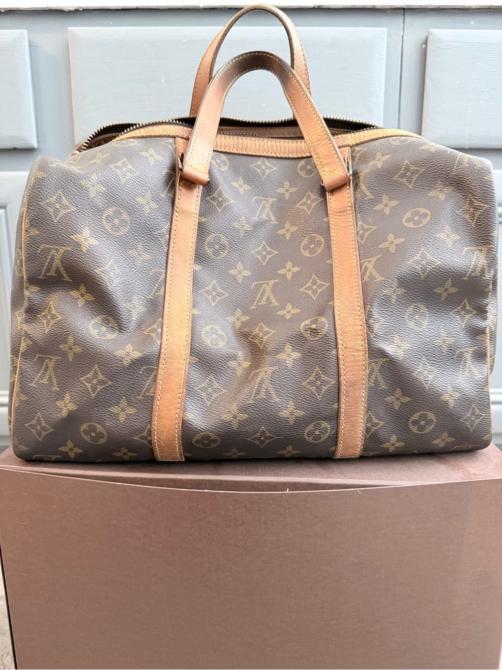 Pre loved vintage Louis Vuitton Monogram Sac Souple 35